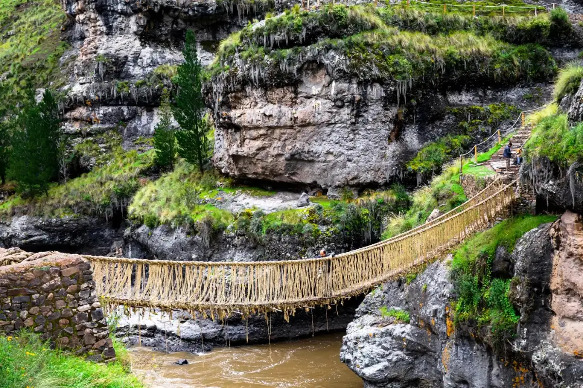 Qeswachaka Inca Bridge Cusco - Last Inca rope bridge over the Apurimac River
